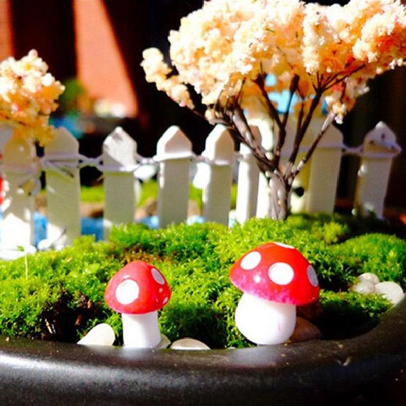 10Pcs 2cm Artificial Mini Mushroom Miniatures