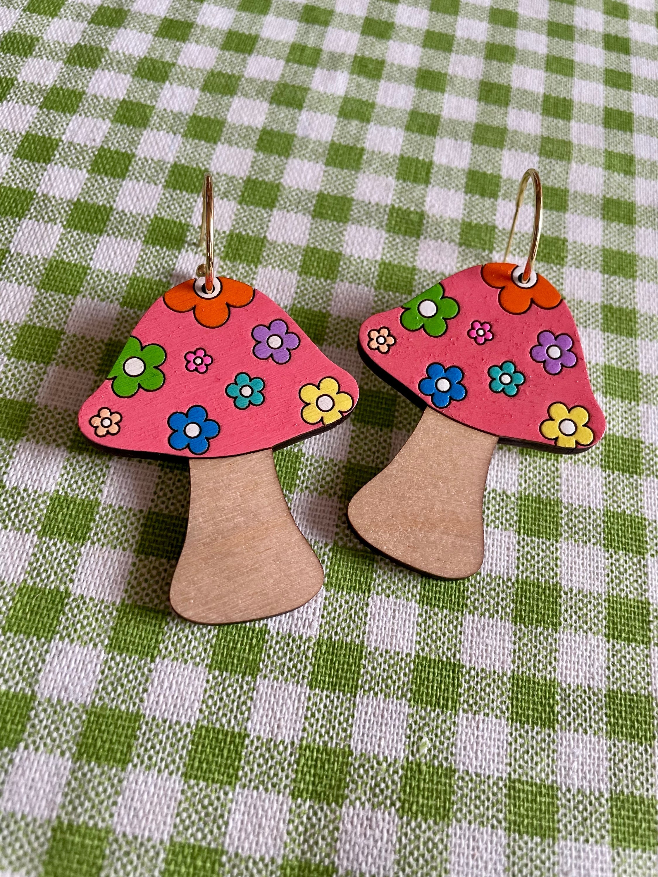 Mushroom Brooch/Hairclip: Flowers