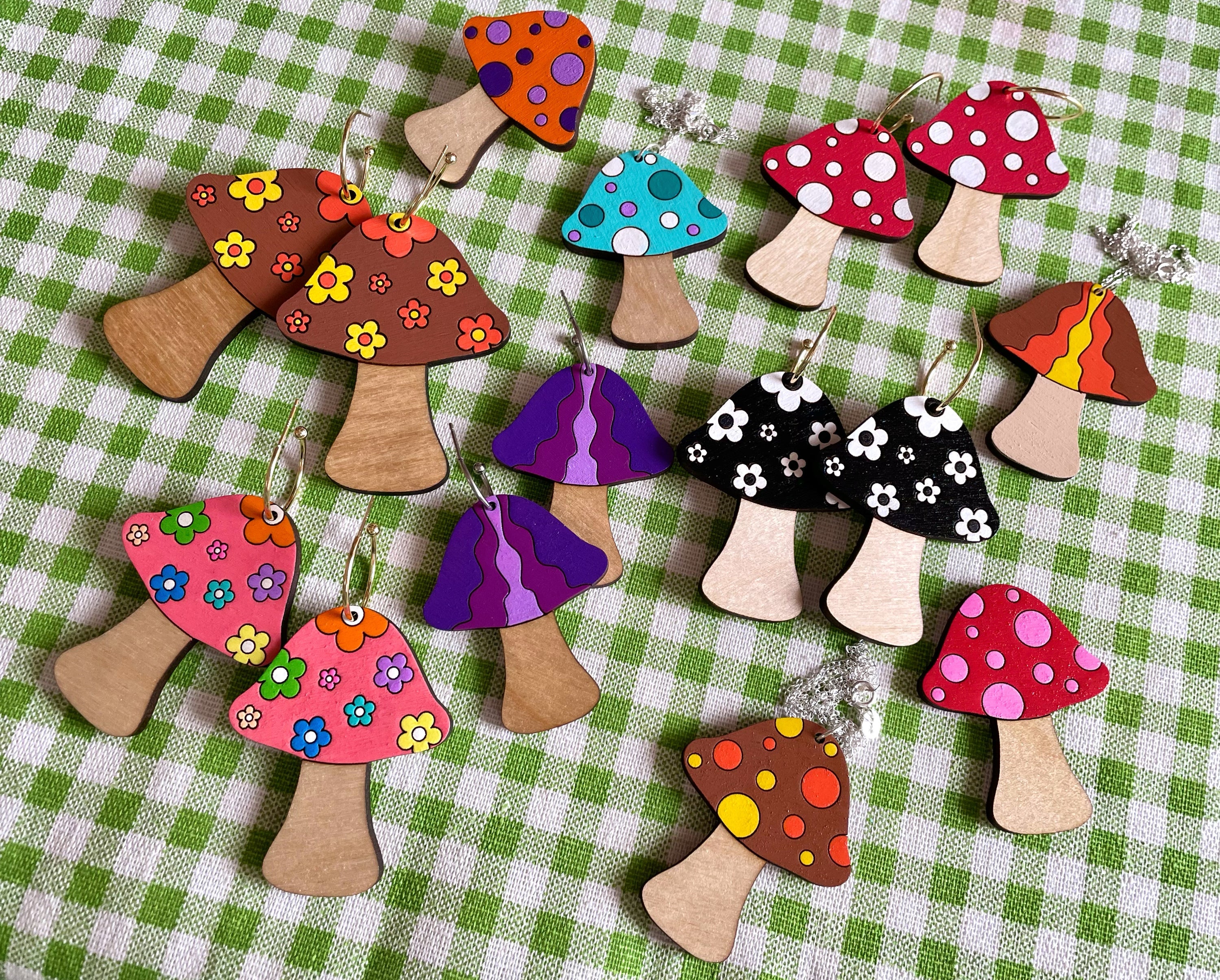 Mushroom Brooch/Hairclip: Flowers