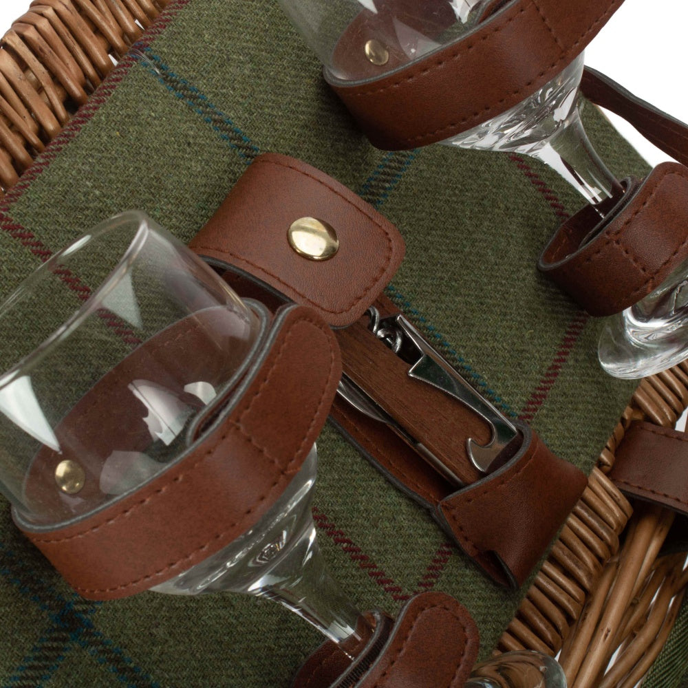 2 Person Butterfly Lidded Fitted Wicker Picnic Basket